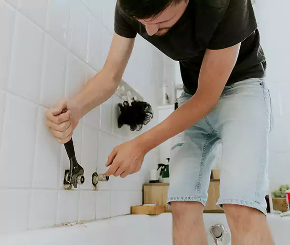 Affordable Bathtub Faucet Replacement in Waltham: Choose Experienced Local Technicians